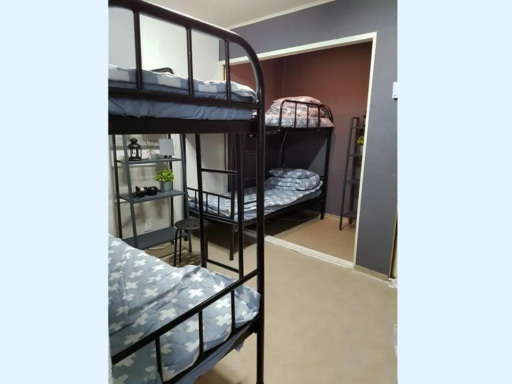Nonstop Guesthouse In Hongdae Seul